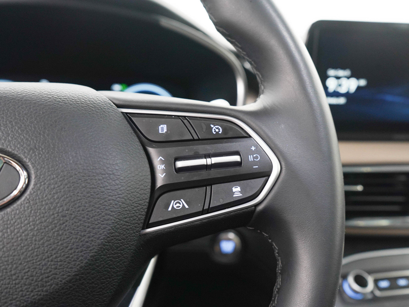 Used 2023 Hyundai Santa Fe SEL Premium AWD/4WD image 27