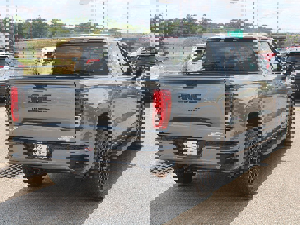 Used 2020 GMC Sierra 1500 Elevation w/ Elevation Value Package image 17