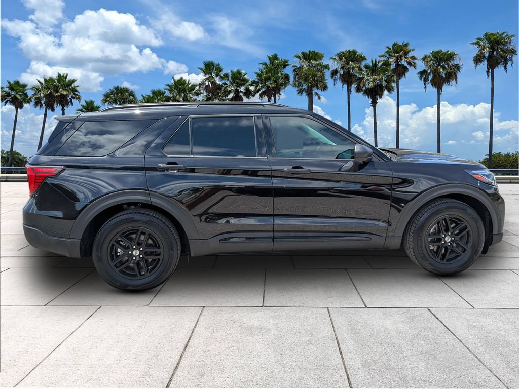 Used 2026 Ford Explorer Active w/ Active Comfort Package RWD image 9