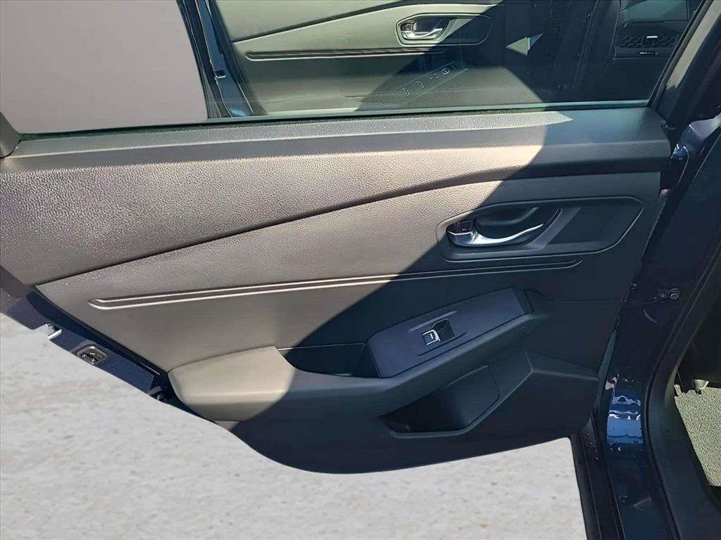 Used 2023 Honda Accord EX image 21
