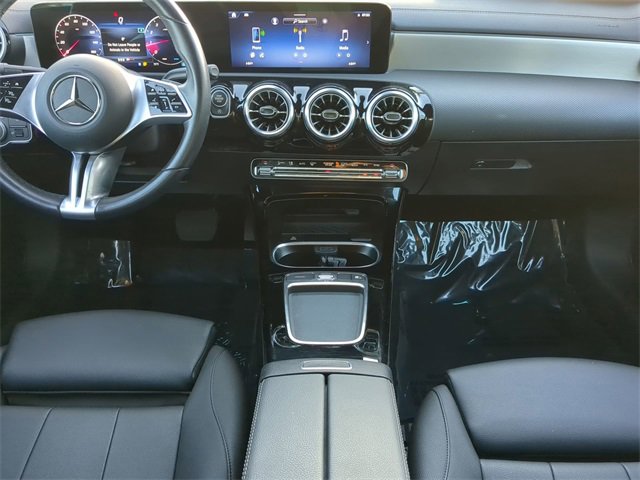 Used 2025 Mercedes-Benz CLA 250 image 14