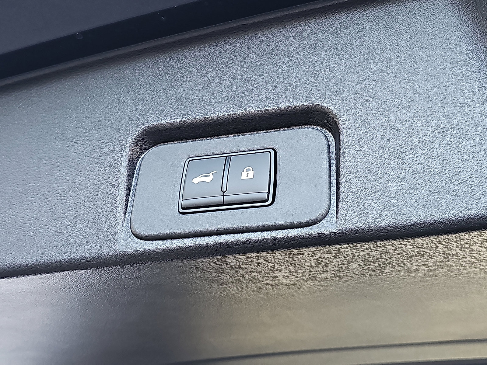 Certified 2026 Nissan Rogue SV image 29