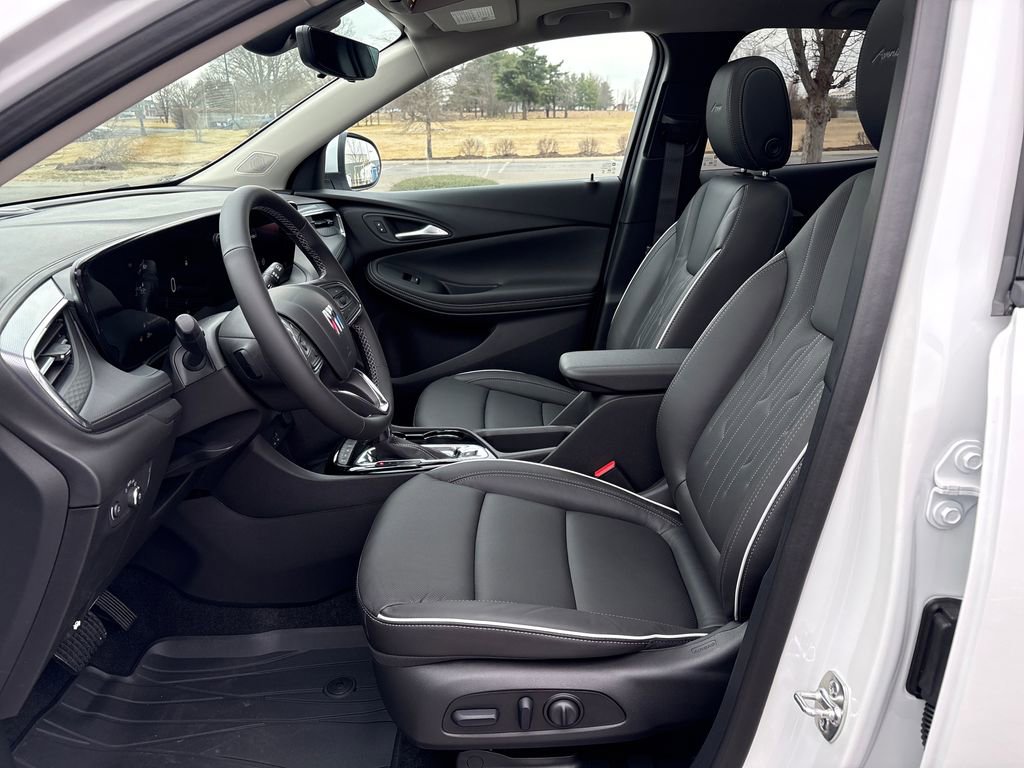 New 2026 Buick Encore GX Avenir w/ Avenir Technology Package image 12