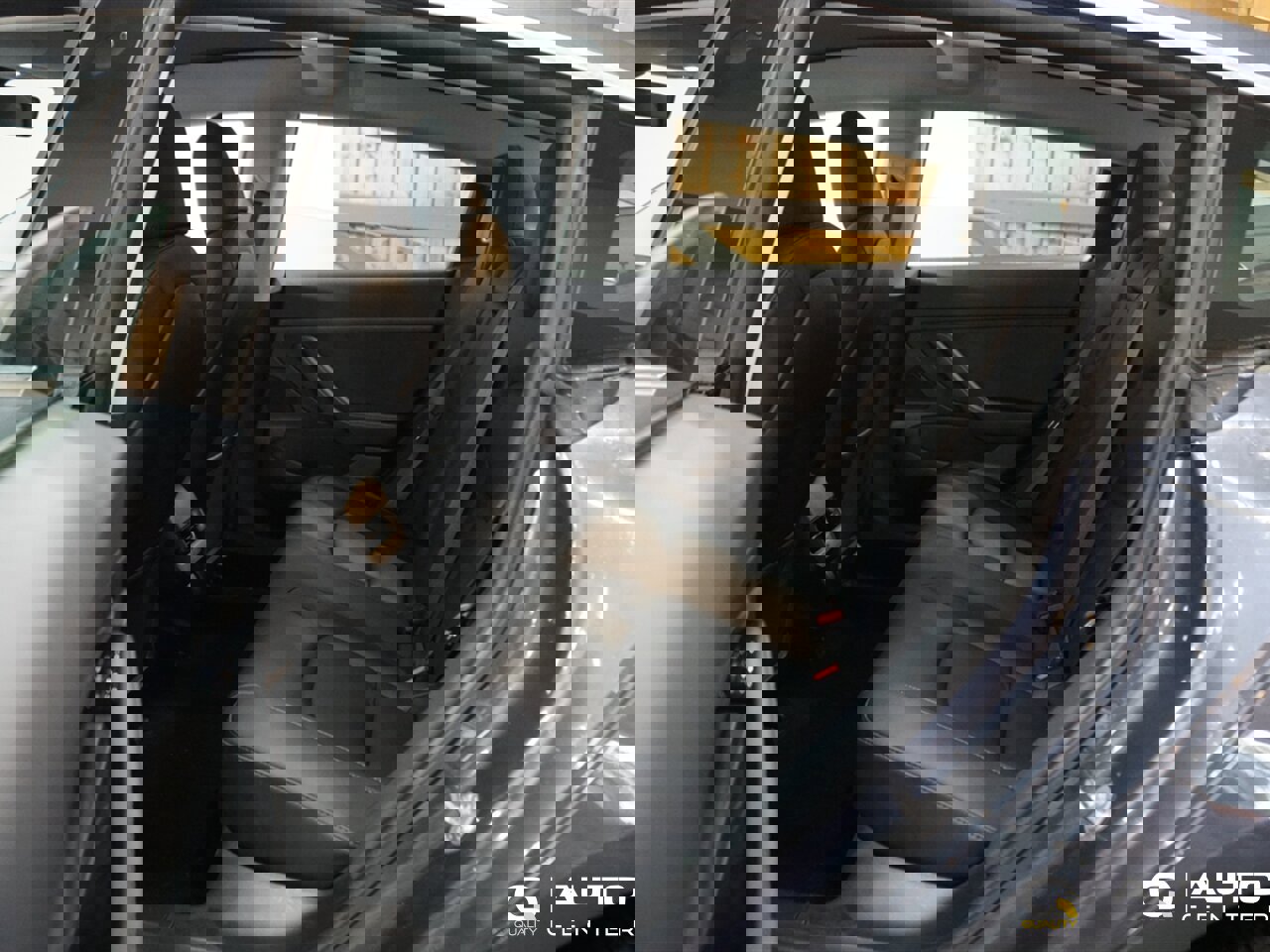 Used 2020 Tesla Model 3 Standard Range Plus image 23