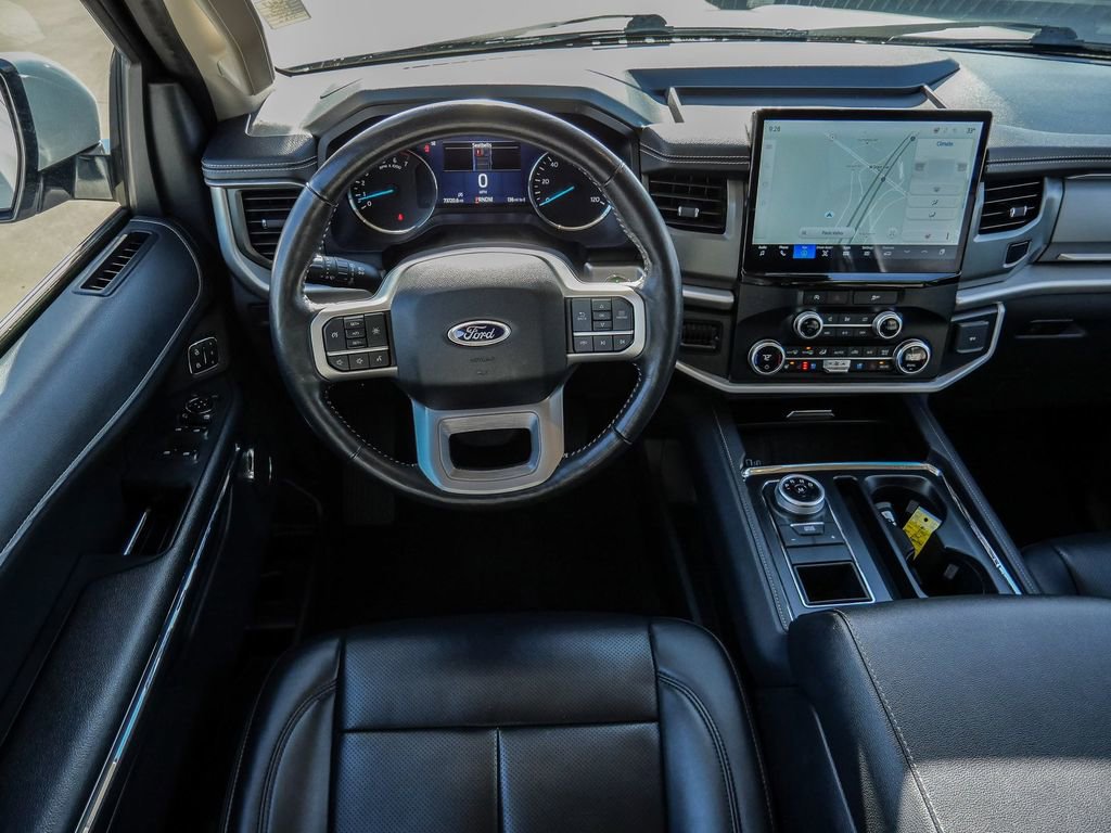 Used 2024 Ford Expedition XLT image 25