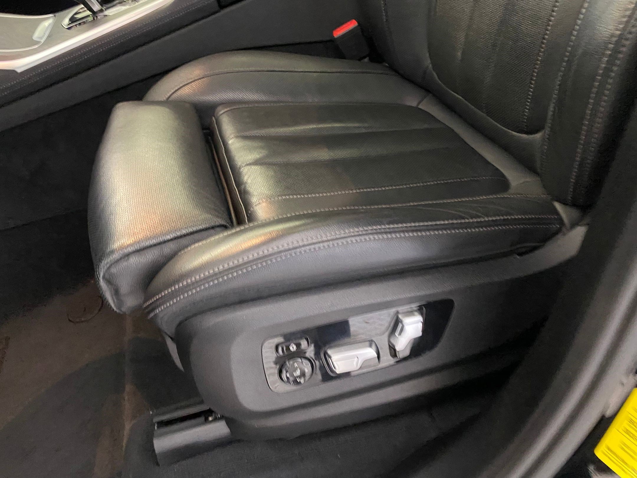 Used 2020 BMW X7 xDrive40i w/ Premium Package image 12