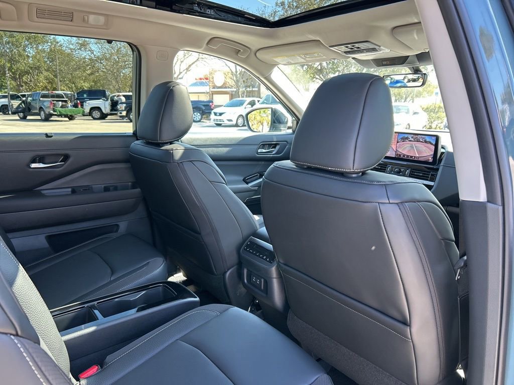 New 2026 Nissan Pathfinder SL w/ SL Premium Package image 49