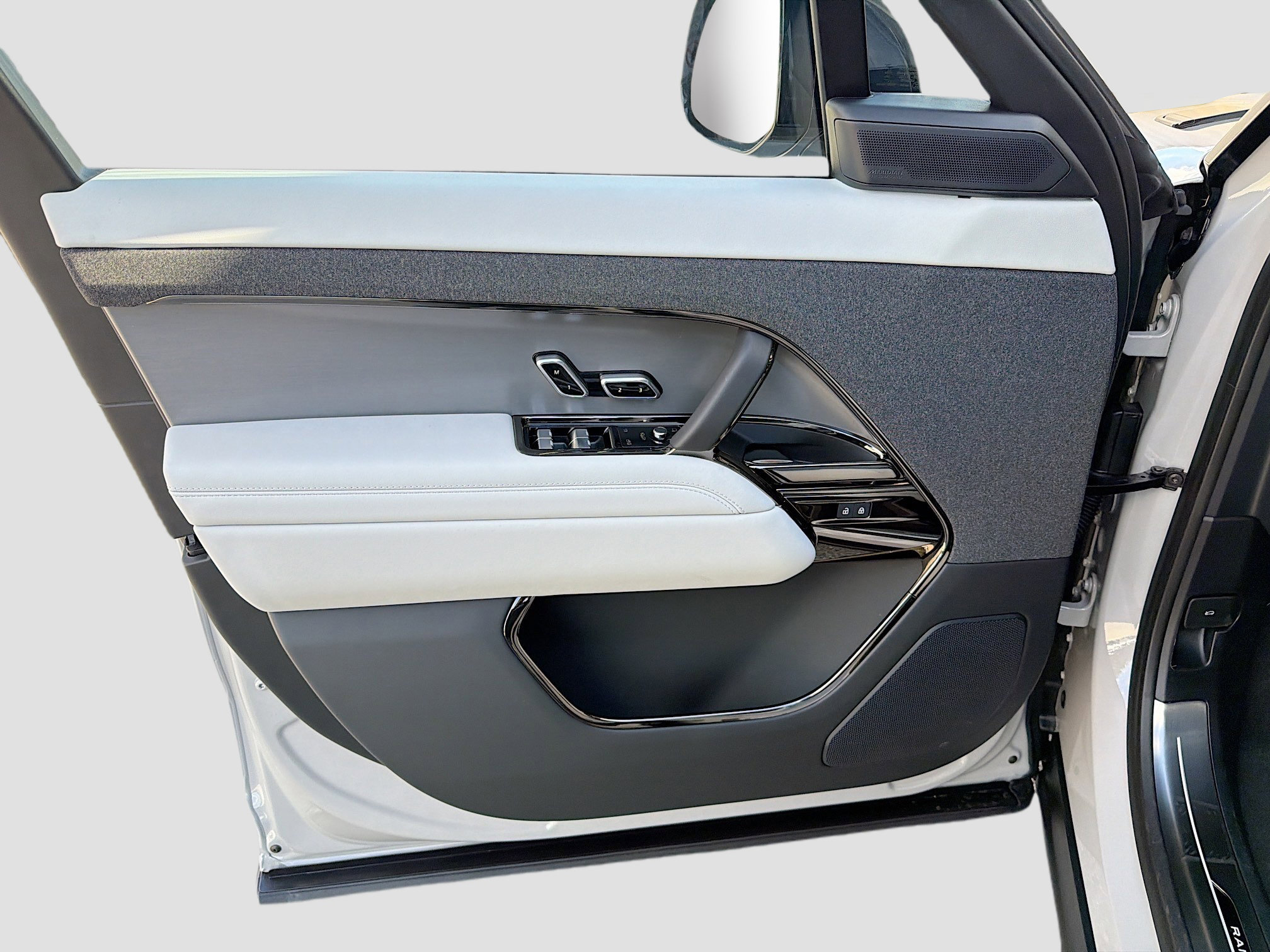 New 2026 Land Rover Range Rover Sport SE image 23