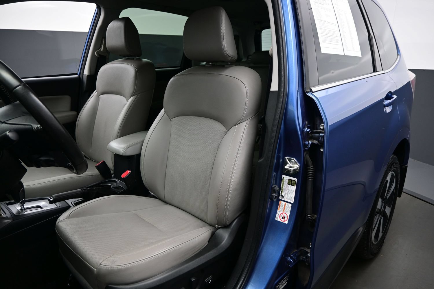 Used 2017 Subaru Forester 2.5i Limited AWD/4WD image 12