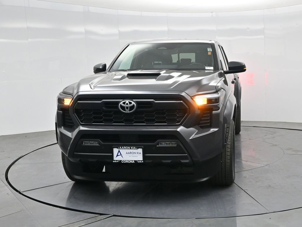 Used 2024 Toyota Tacoma TRD Sport w/ TRD Sport Upgrade Package image 23