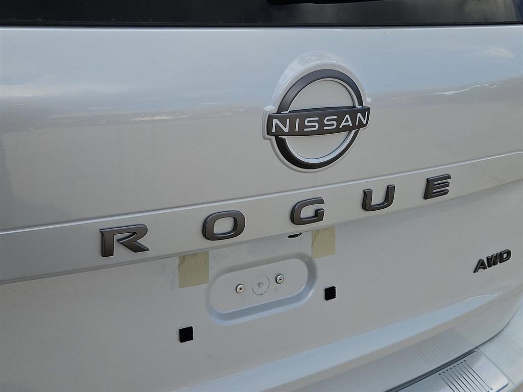 New 2026 Nissan Rogue SV w/ Cold Weather Package AWD/4WD image 6