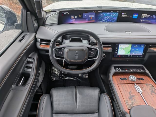 New 2025 Lincoln Navigator Black Label image 14