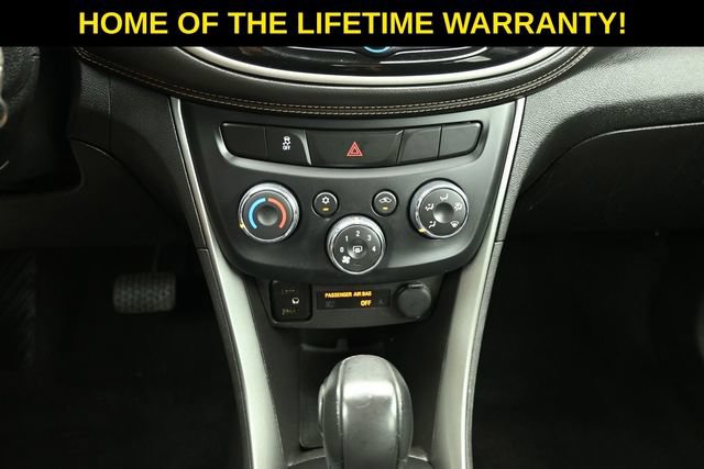 Used 2018 Chevrolet Trax LS FWD image 23
