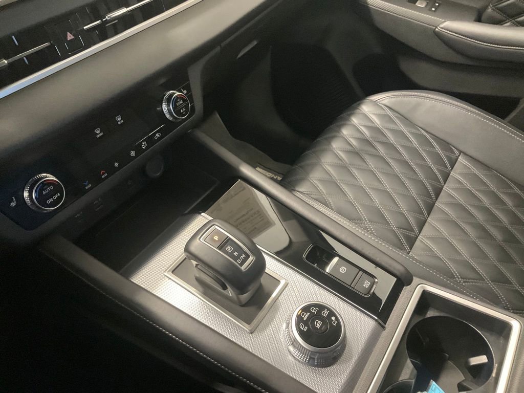 Used 2024 Mitsubishi Outlander SEL image 23