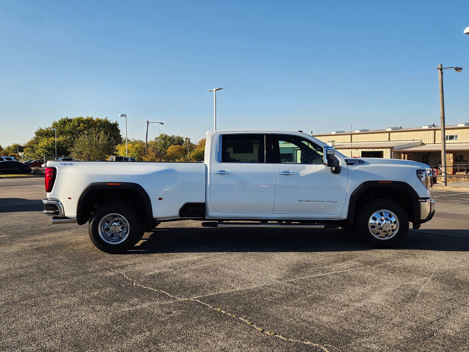 New 2026 GMC Sierra 3500 SLT w/ Texas SLT Premium Package image 7