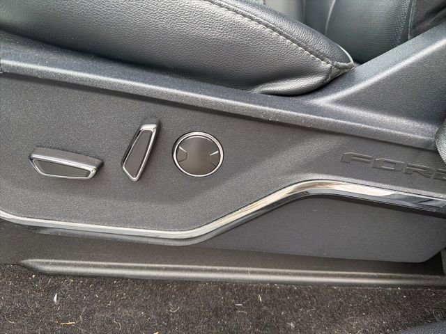 Used 2022 Ford F150 Lariat w/ Equipment Group 502A High image 26