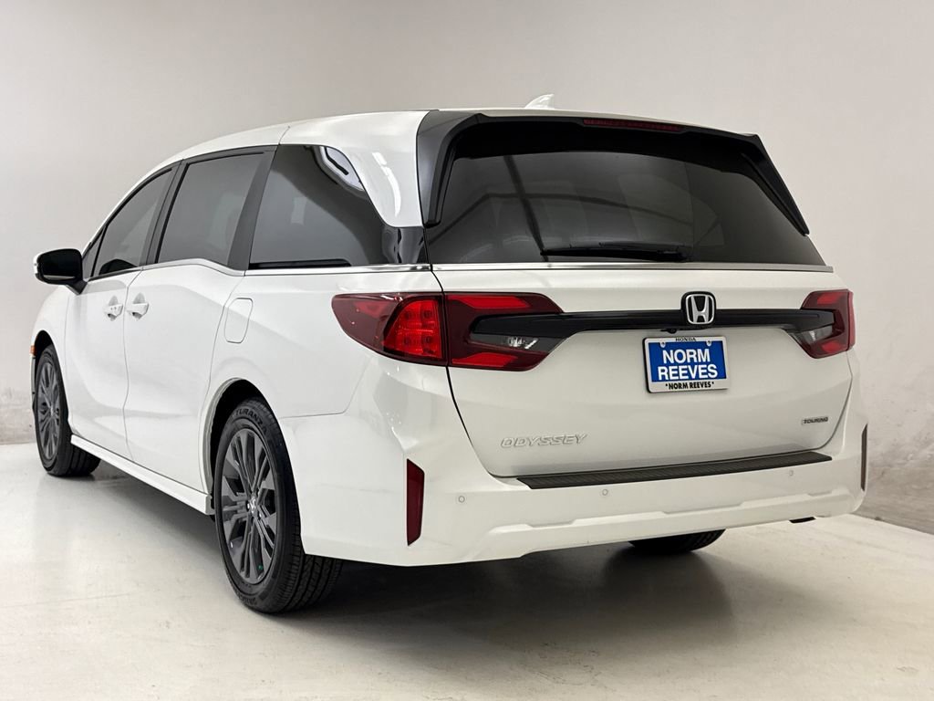 New 2026 Honda Odyssey Touring image 7