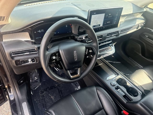 Certified 2024 Lincoln Corsair AWD w/ Equipment Group 101A image 11