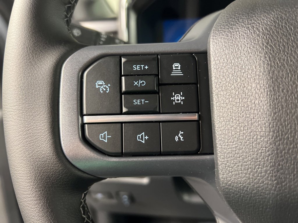 New 2026 Ford F350 Lariat w/ Black Appearance Package image 20