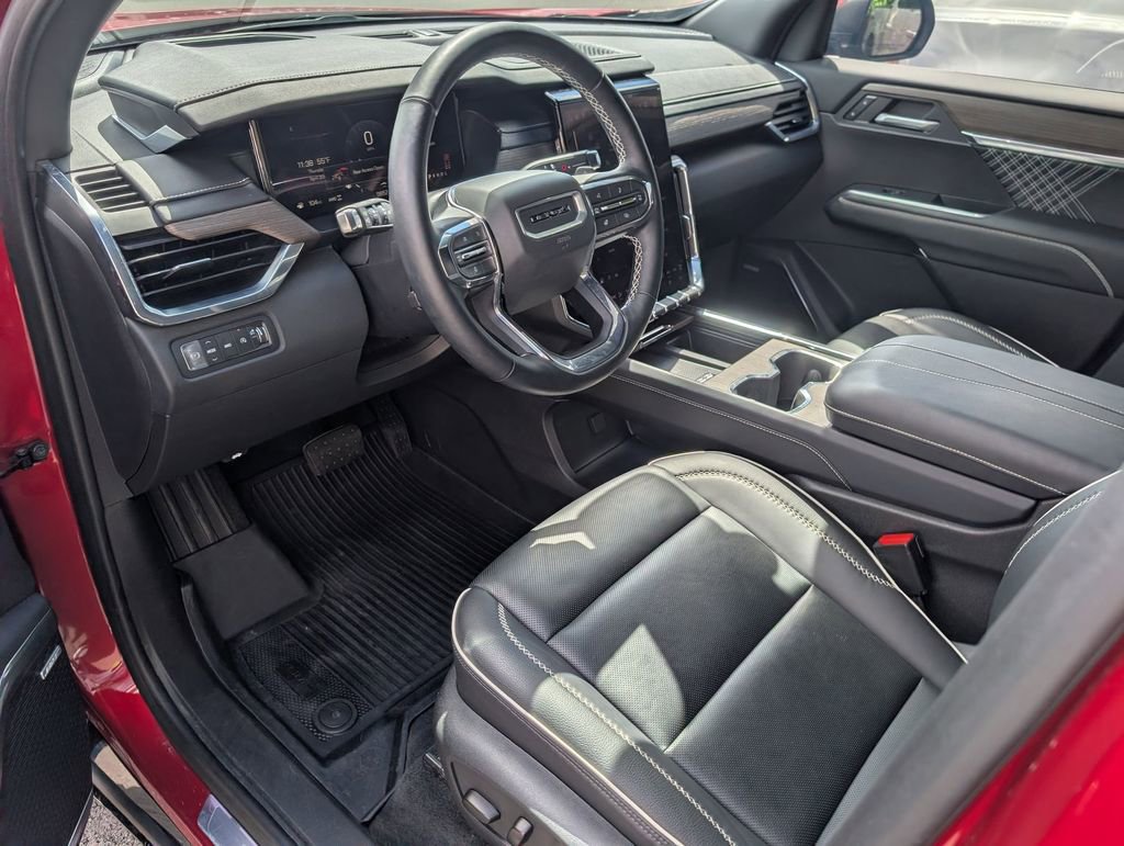 Used 2024 GMC Acadia Denali AWD/4WD image 10