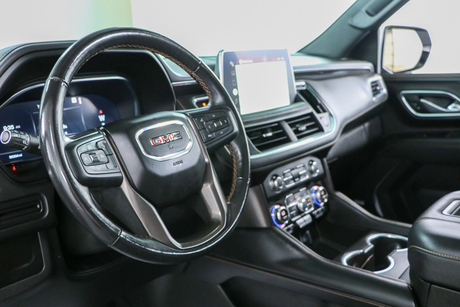 Used 2022 GMC Yukon AT4 AWD/4WD image 26