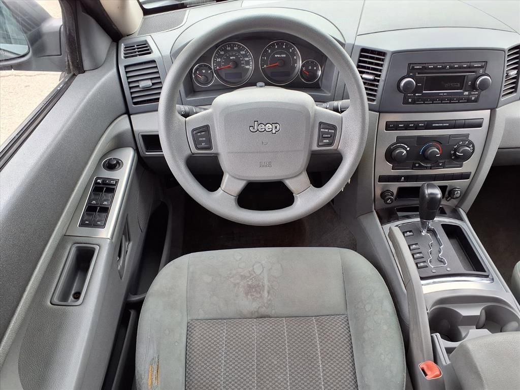 Used 2006 Jeep Grand Cherokee Laredo AWD/4WD image 13