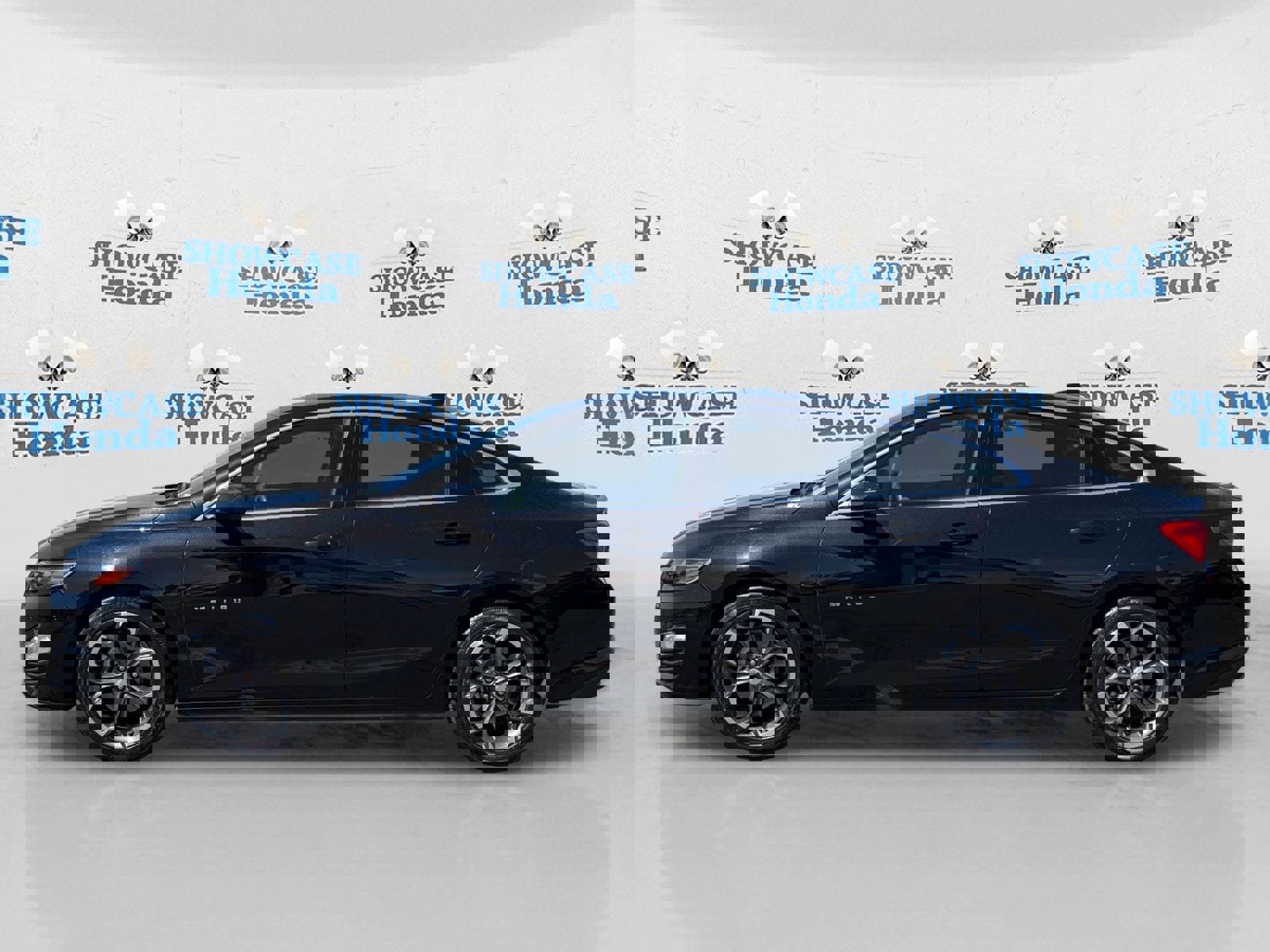 Used 2023 Chevrolet Malibu LT FWD image 2