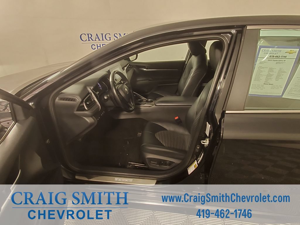 Used 2023 Toyota Camry SE FWD image 10