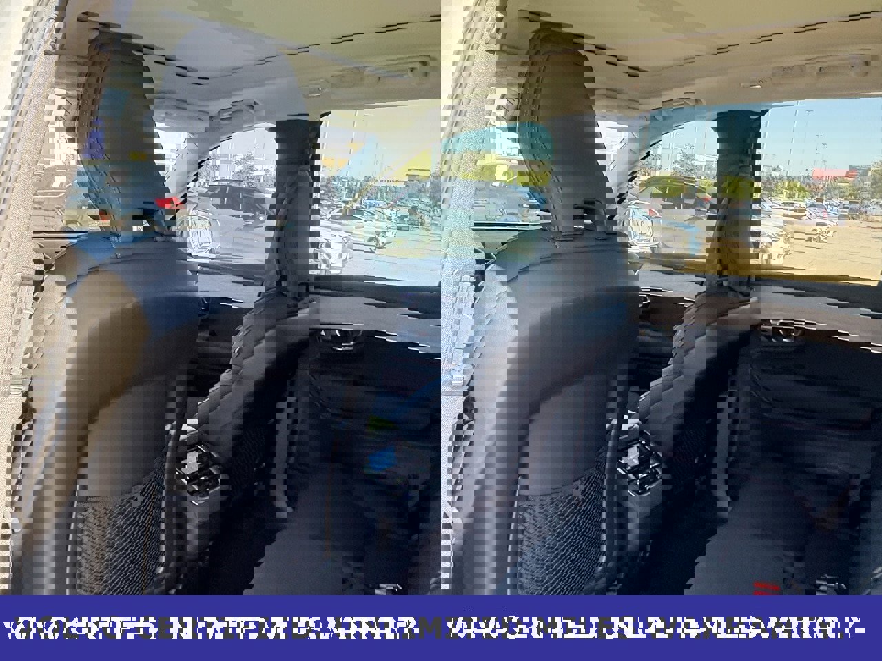 Certified 2025 Volvo XC90 B6 Plus image 32