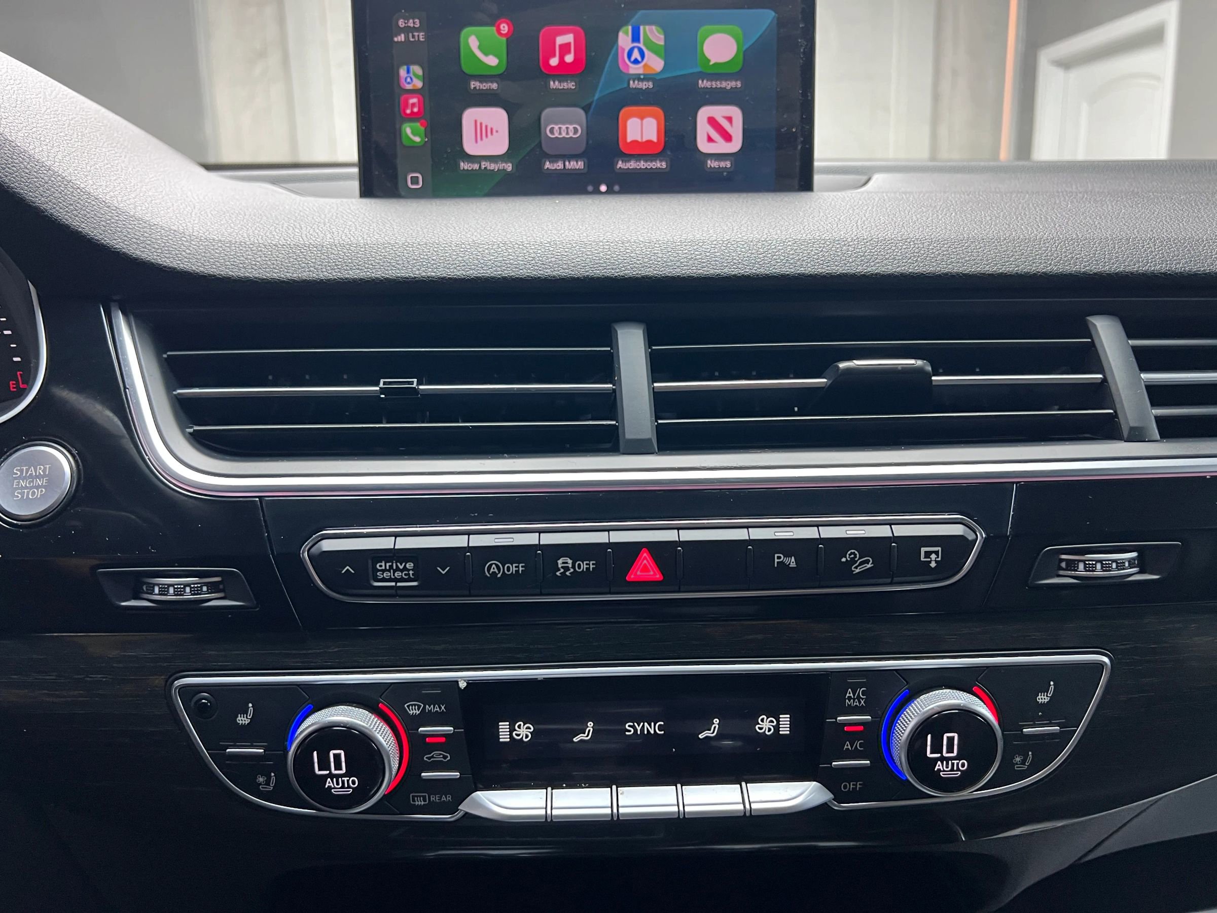 Used 2017 Audi Q7 3.0T Prestige w/ Prestige Package image 44