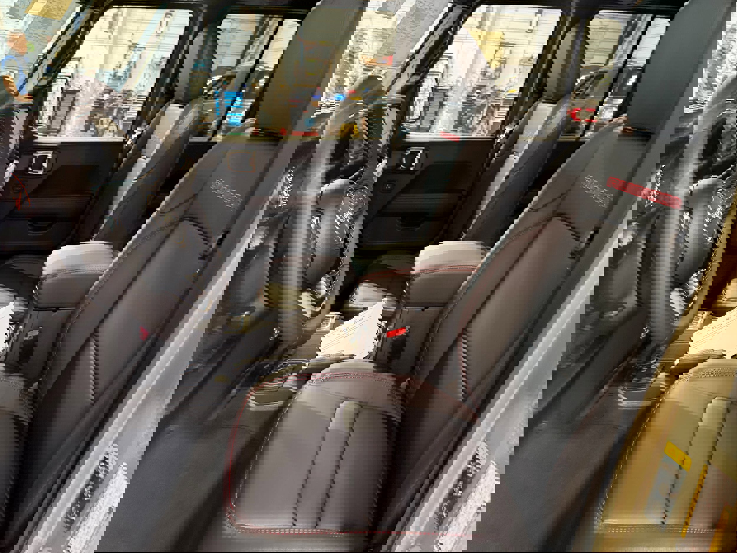 New 2025 Jeep Wrangler Unlimited Rubicon image 26