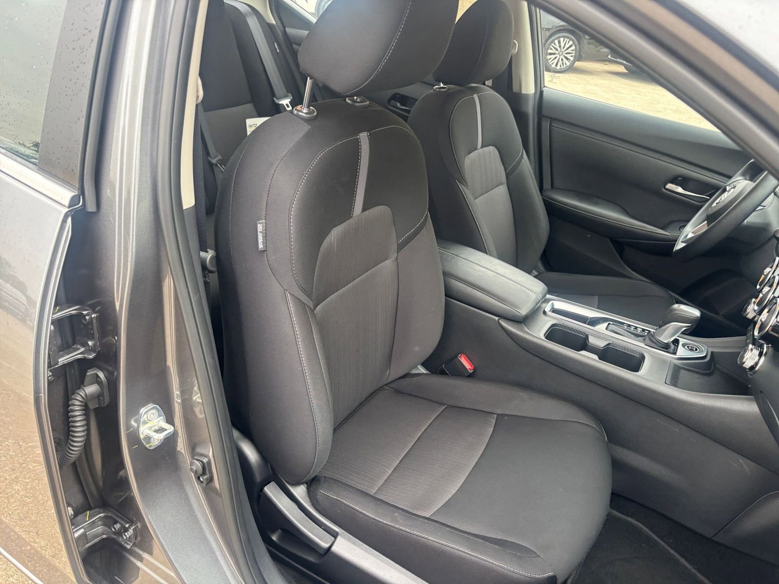 Used 2025 Nissan Sentra SV FWD image 34