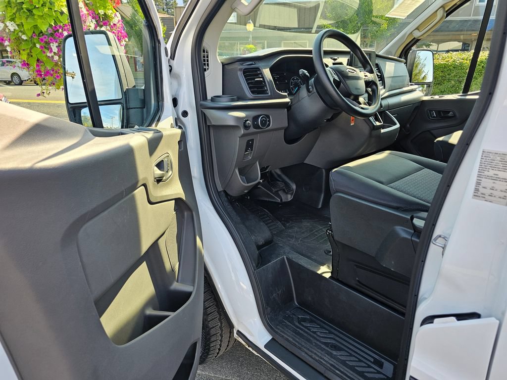 Used 2025 Ford Transit 250 Low Roof w/ Exterior Upgrade Package RWD image 18