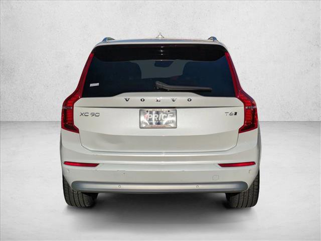 Used 2022 Volvo XC90 T6 Momentum w/ Advanced Package image 7