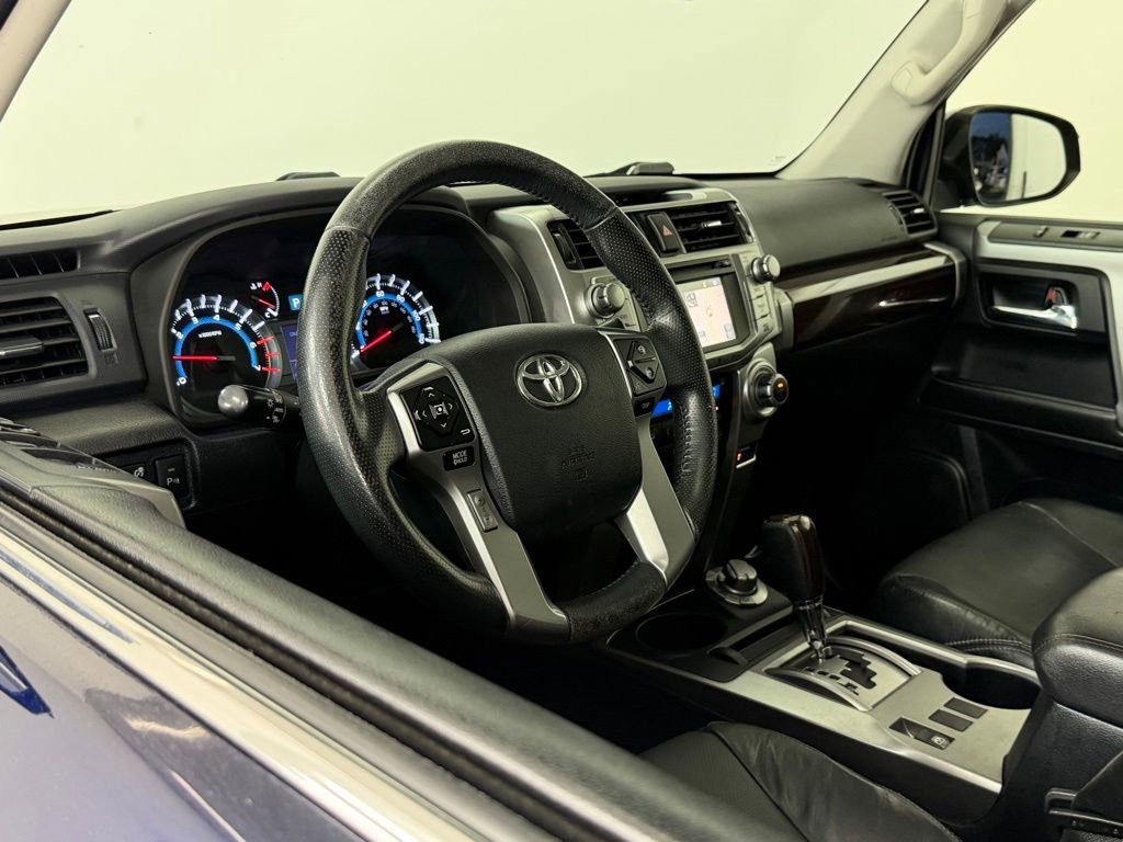 Used 2015 Toyota 4Runner Limited AWD/4WD image 6