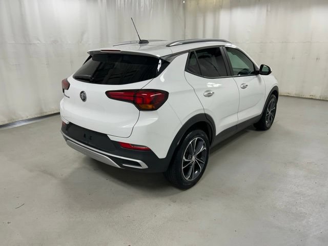 Certified 2022 Buick Encore GX Select FWD image 4