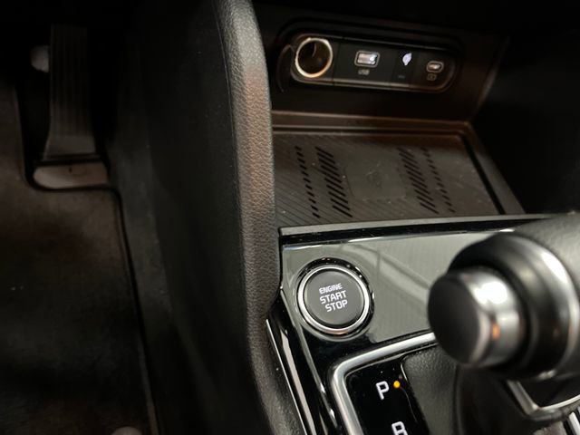 Used 2023 Kia Sportage EX image 17