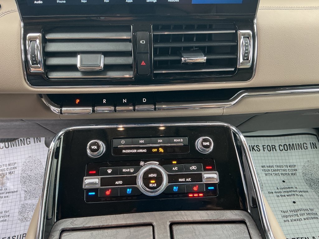 Used 2024 Lincoln Navigator L Reserve AWD/4WD image 19
