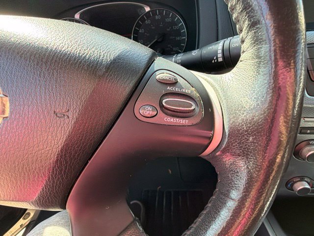 Used 2017 Nissan Pathfinder SL AWD/4WD image 15