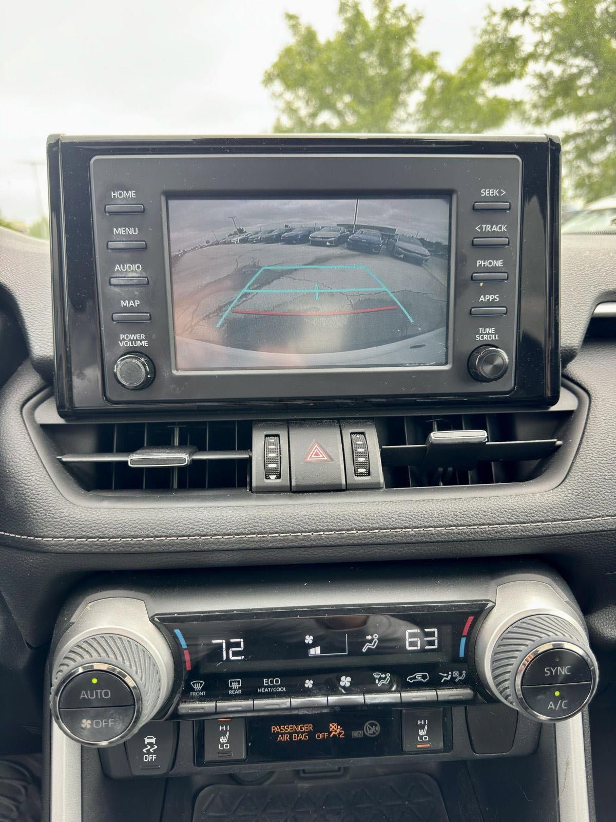Used 2019 Toyota RAV4 XLE Premium AWD/4WD image 20