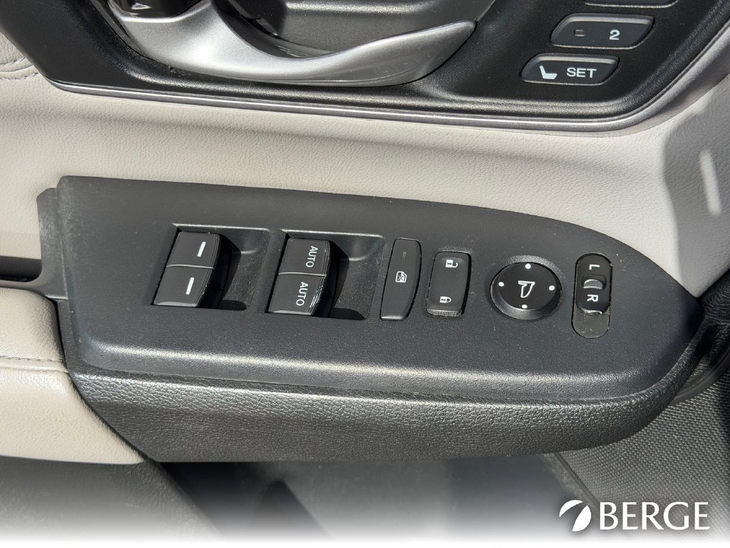 Used 2017 Honda CR-V EX-L image 15