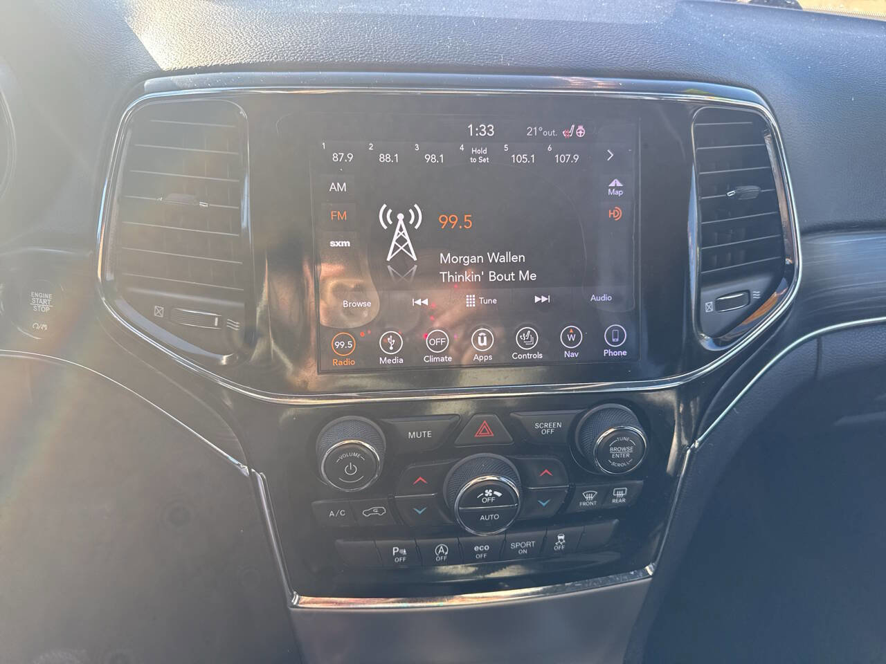 Used 2019 Jeep Grand Cherokee Limited image 34