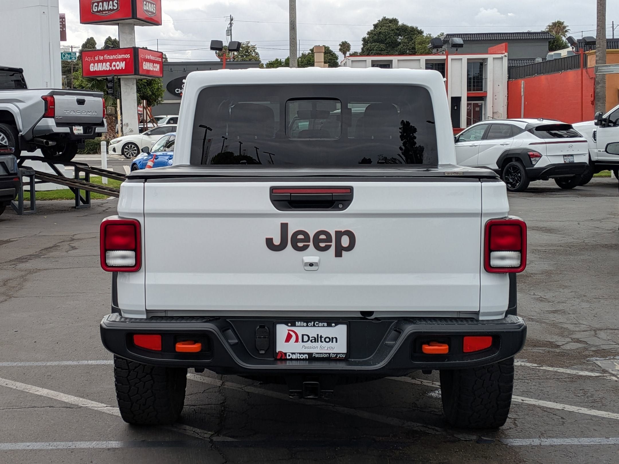 Used 2022 Jeep Gladiator Mojave w/ Trailer Tow Package AWD/4WD image 3
