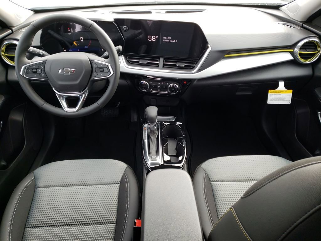 New 2026 Chevrolet Trax LT w/ Driver Confidence Package image 12