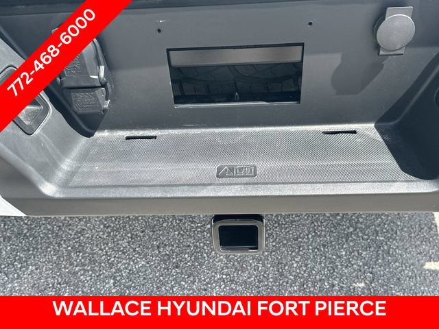 Used 2025 Ford F150 Lariat w/ Equipment Group 501A Mid AWD/4WD image 8