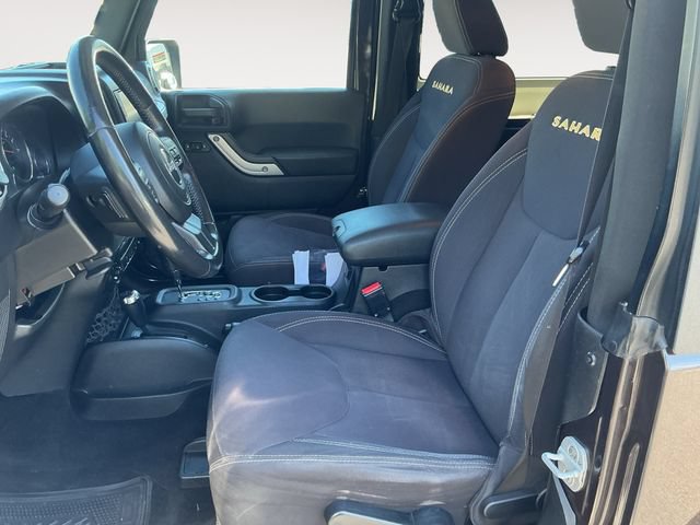 Used 2013 Jeep Wrangler Sahara AWD/4WD image 10