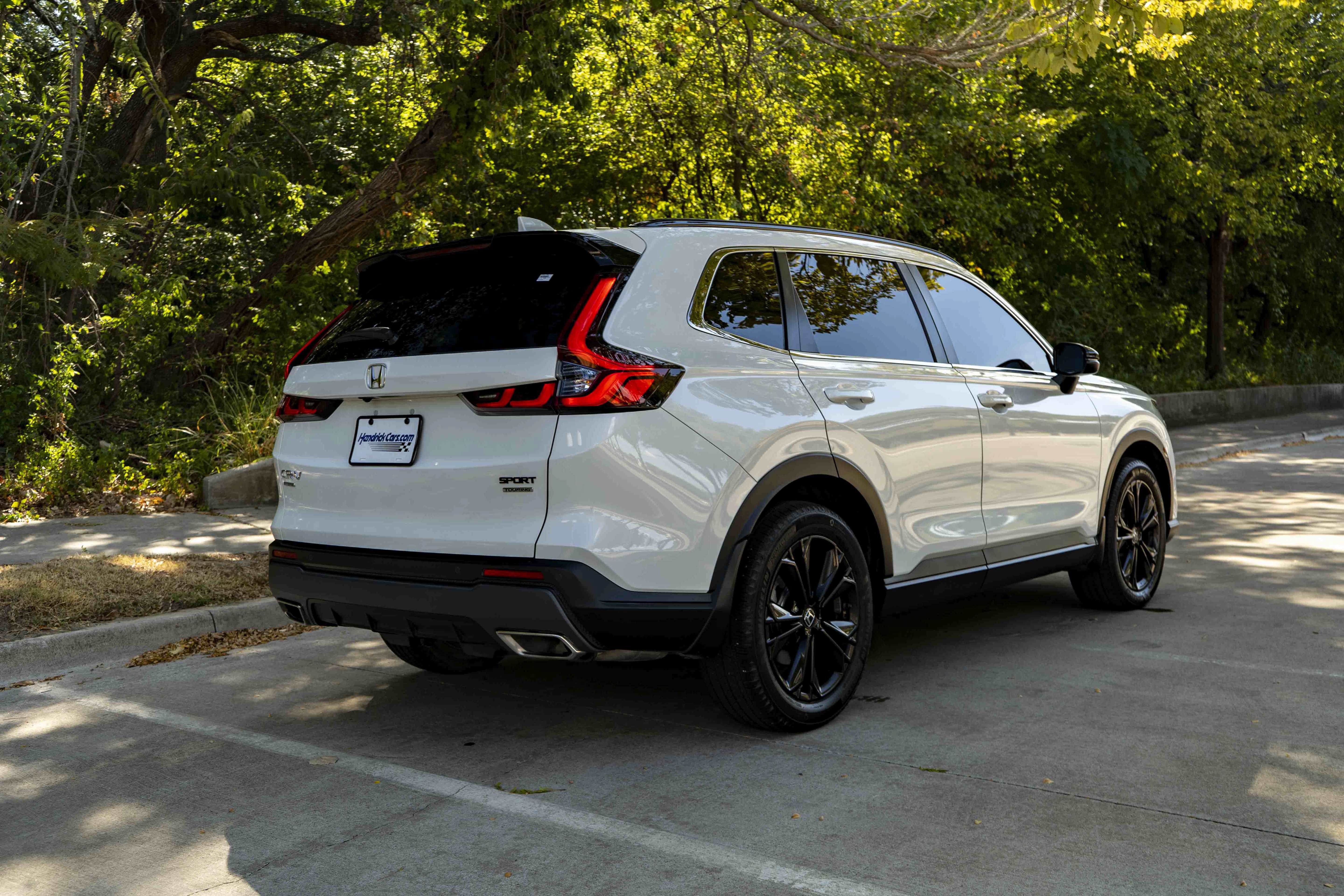 Used 2024 Honda CR-V Sport Touring image 9