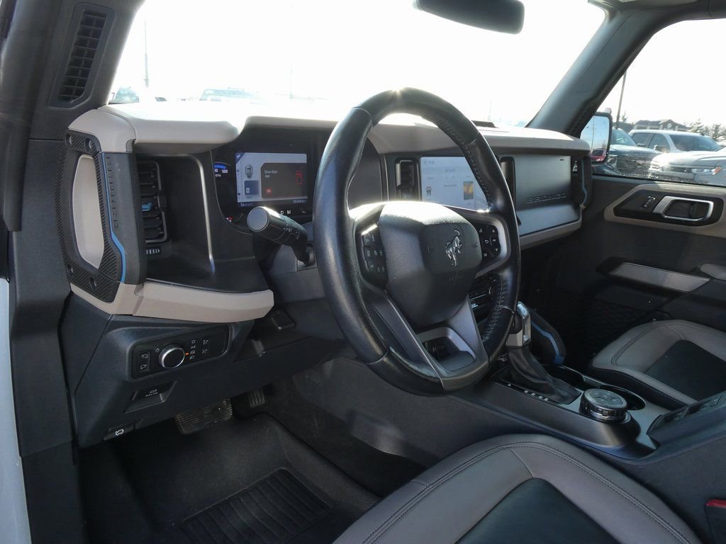 Used 2022 Ford Bronco Wildtrak image 20