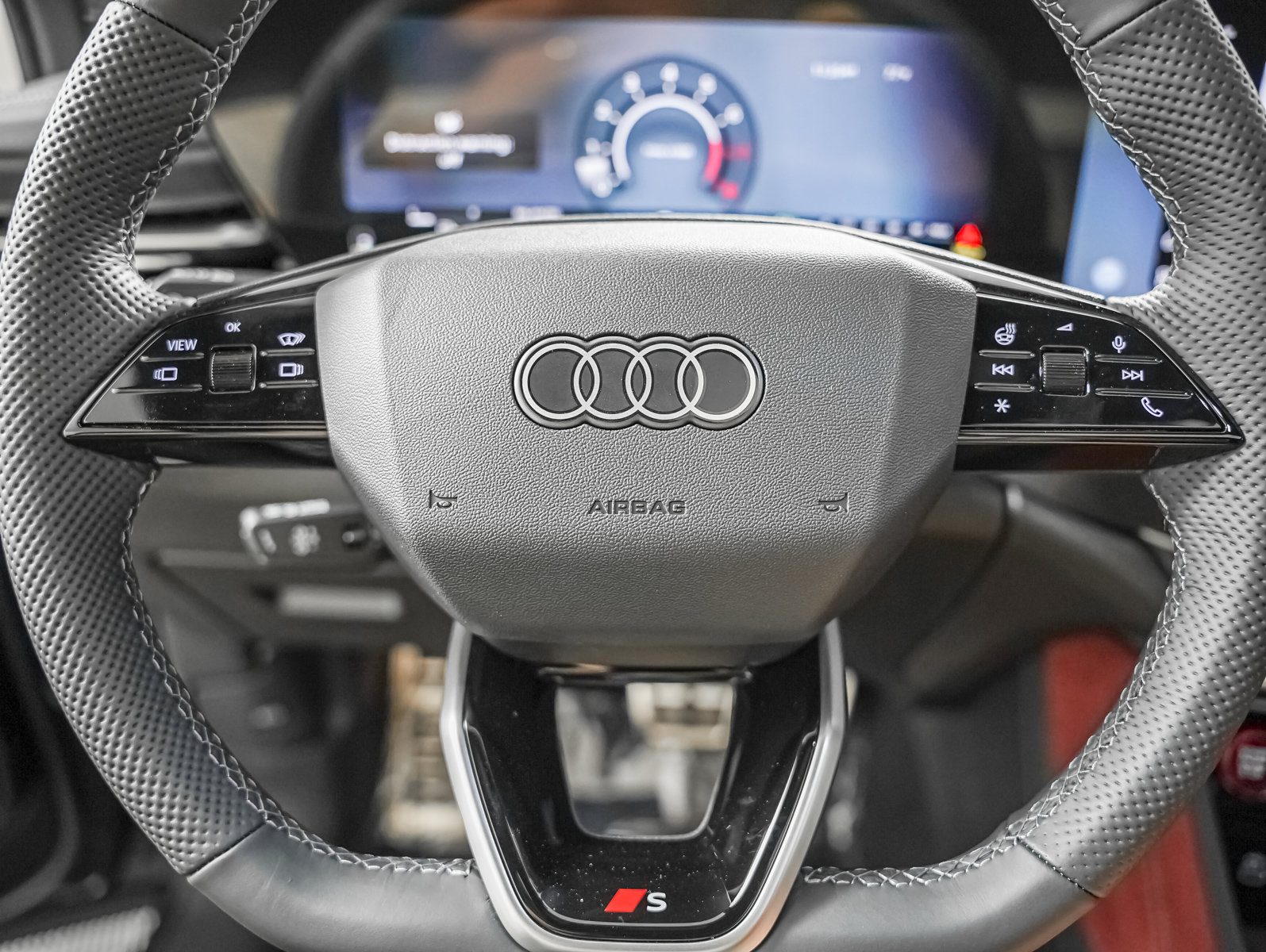 New 2026 Audi SQ5 Prestige AWD/4WD image 15