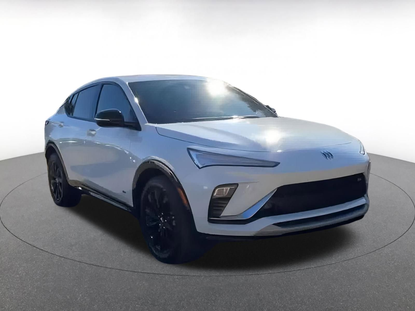 Used 2025 Buick Envista Sport Touring image 3